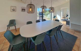 5 Bedroom Awesome Home In Ebeltoft - 4