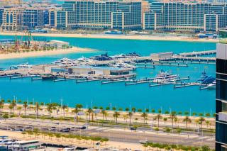 Royal Oceanic Elegant 2BR with Marina View - 6