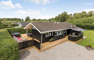 Nice Home In Ebeltoft With Sauna - 0