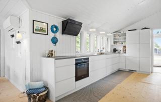 6 Bedroom Cozy Home In Otterup - 5