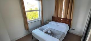 Fulham River Thames Apartment by PrimeCityHosts - London - 2