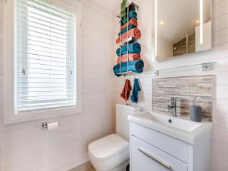 Berberis Lodge - Willington - 1