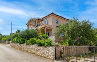 Gorgeous Apartment In Razanj With Wifi - Ražanj - 4