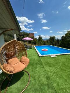 Royal Haven - - 6
