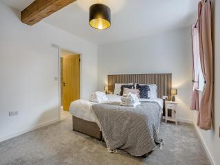 The Stone Barn - - 1