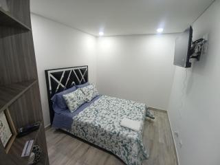 Apartaestudio amoblado, Edificio Avanzzare T2-202 - 0