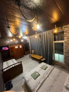 MIRONSHOX HOTEL uz - - 0