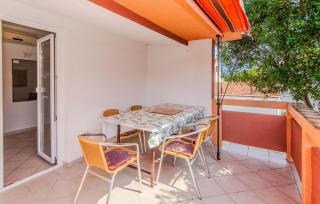 Nice Apartment In Otok Vir With Wifi - 0