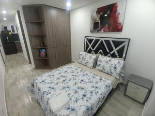 Apartaestudio amoblado, Edificio Avanzzare T2-301 - 3