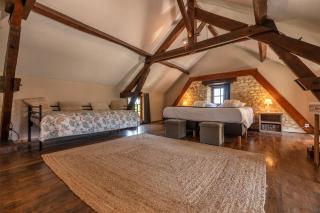 Domaine des Grands Bois - La Maison de L'Alchimiste- 3 chambres - 7 personnes, piscine, salle de jeux, billardet home cinema - 2