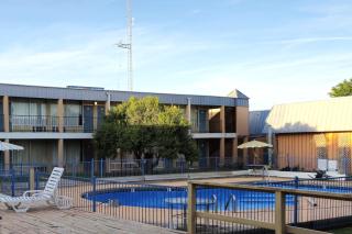 Castle inn & suites by OYO Lawton - Lawton - 5