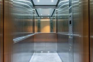 Central and Specious Apartment in City of London with a Balcony - 6