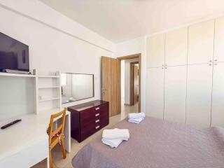 Villa Rena - 3BR Retreat near Kalamies Beach - 3