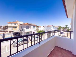 Villa Rena - 3BR Retreat near Kalamies Beach - Paralimni - 2