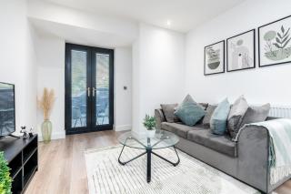 Luxury Sage Green 1-Bed Apartment - Solihull - 10 Min to NEC & BHX - Olton - 6