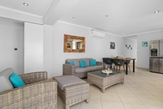 Den Laman Condominium Shark - 6