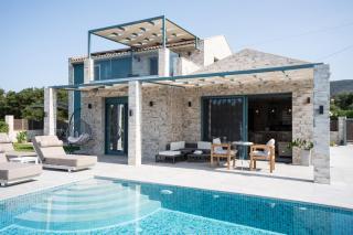 Villa Prestige Karavados - 1