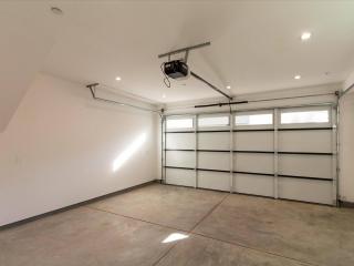 Modern Luxe Retreat Three-Bedroom #4 - Los Angeles - 8