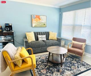 Spacious 3 BR Gem Near Beach Sleeps 10 Pompano Beach - Pompano Beach - 7