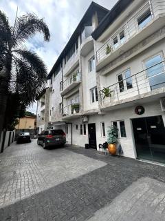 2 bedroom apartment IKeja Adeniyi Jones - Ikeja - 8