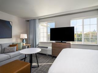 Staybridge Suites Rochester University by IHG - 3