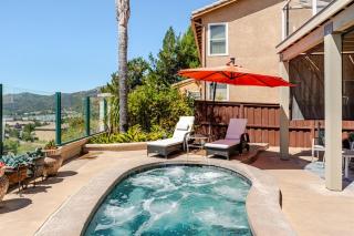 Vacation home with view of mountains and golf course 30-day stay required - Temecula - 7