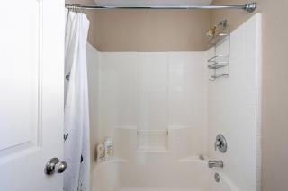 Vacation home with view of mountains and golf course 30-day stay required - Temecula - 6