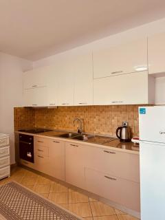 Merkel Apartments - 5
