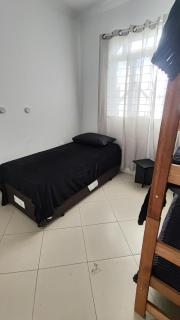 Cama Quarto Black hostel Pousada Tijucas Lua Encantada - 2