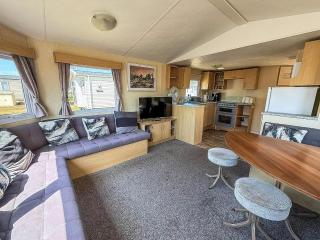 Great Caravan At Valley Farm Holiday Park, Essex Ref 46583V - 2