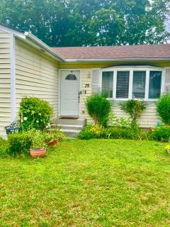 Private quiet home - West Babylon - 8
