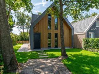 Luxury holiday home by the sea - Sint Maartenszee - 1