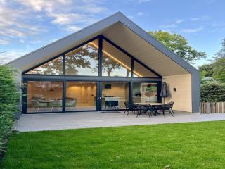 Luxury holiday home by the sea - Sint Maartenszee - 2