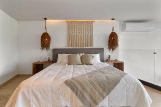 Stylish Loft with Pool Access - 9