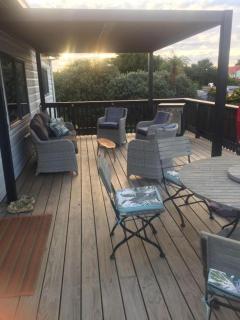 Warm sunny holiday home right in town - 7