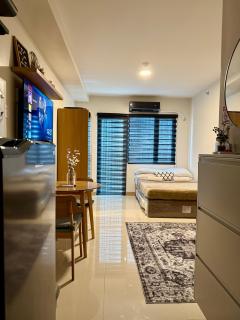 Casa Olivia - SMDC Studio with Balcony Back of SM City IloIlo - 3