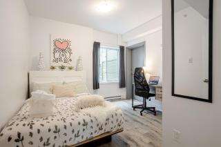 Fashionable 3BR in Griffintown - Montreal - 6