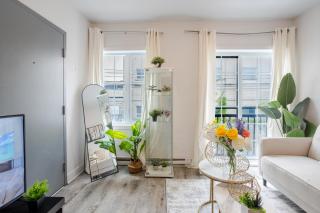 Fashionable 3BR in Griffintown - Montreal - 4