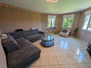 Gîte spacieux à Fretigney avec jardin et billard, idéal pour 8 pers. - FR-1-583-507 - Frétigney-et-Velloreille - 1