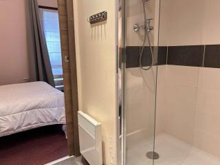 Spacieux 4 pièces à Risoul 1850, 8 couchages, proche pistes - FR-1-330-590 - 2