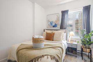 Urban 1BDR Apartment on Bishop -MTL Live Spot - 6