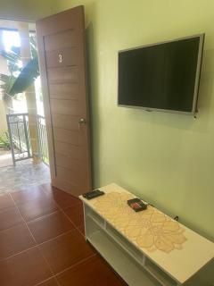 Reef Waters Resort - - 9
