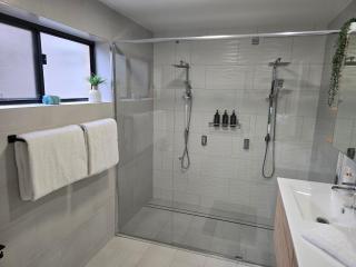 Spacious Beach Apartment Yeppoon - ARay at Cooee Bay - Apt B - Yeppoon - 9