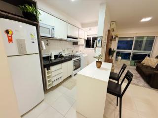 Apto estiloso com vista para baía - 6