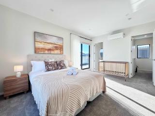 Modern Family St Heliers Stay 4BR & 1 Study vs AC - 7