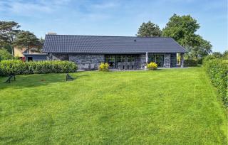 Amazing Home In Grenaa With Wifi - 4