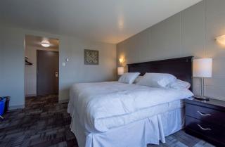 Grand Marshal Inn - 7