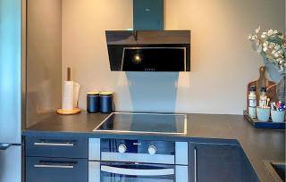 1 Bedroom Gorgeous Apartment In Kvisvik - 4