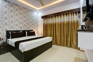 Hotel O Paras - Banthra Sikandarpur - 1