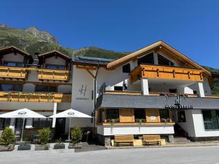 Hotel-Garni Versail - Galtür - 0